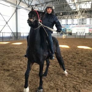 Meet your Posher, Charles